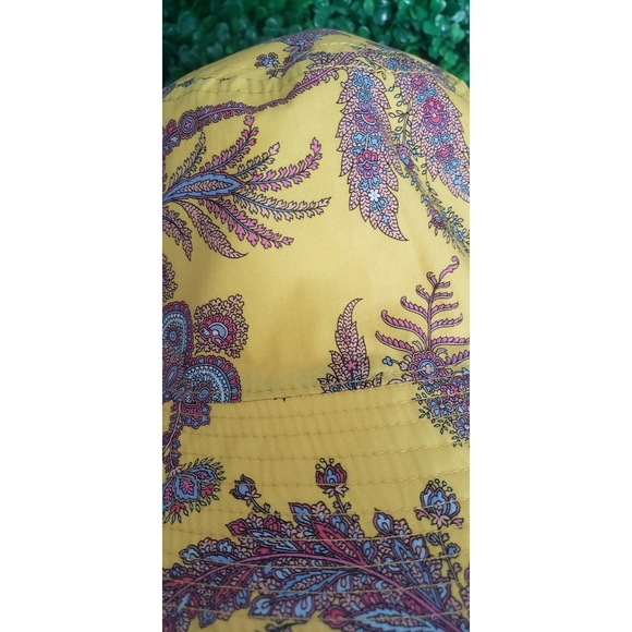 4. J.Crew Reversible bucket hat in Ratti® golden paisley - Picture 5 of 6